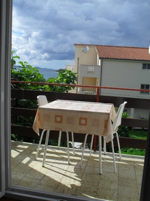Studio Apartmani Krstina Sukošan Exterior foto